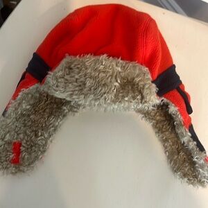 Gap ref fleece hat with fur size m/l